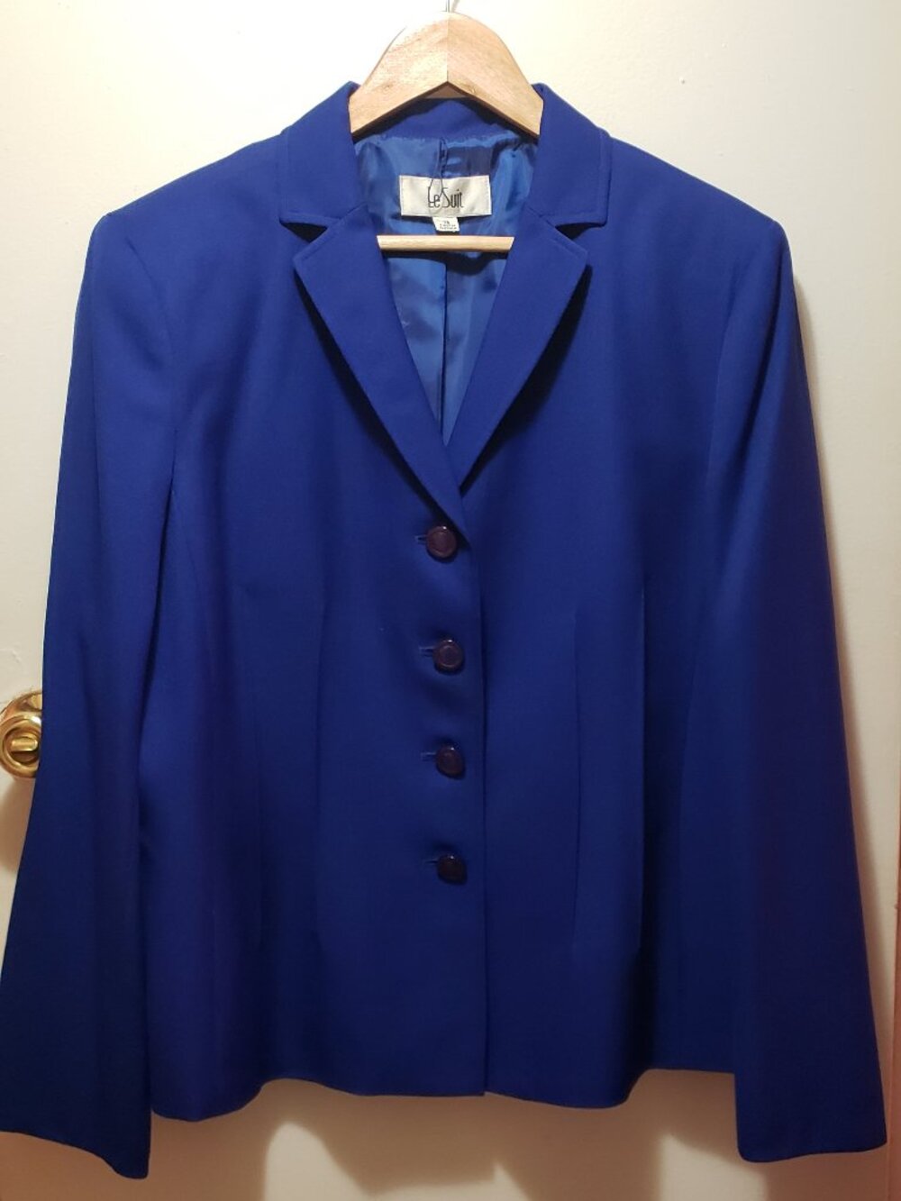 Le Suit Royal Blue Blazer.
